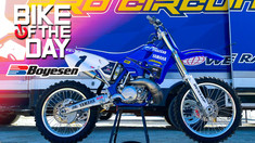 Booban Actual's McGrath Themed 2000 Yamaha YZ250 | Bike of the Day